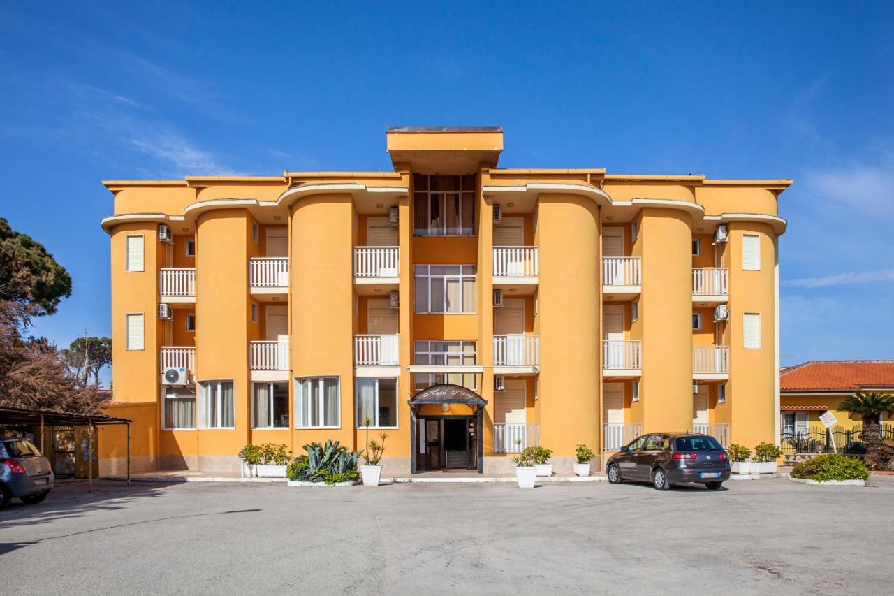 Hotel Rosy Battipaglia Exteriör bild