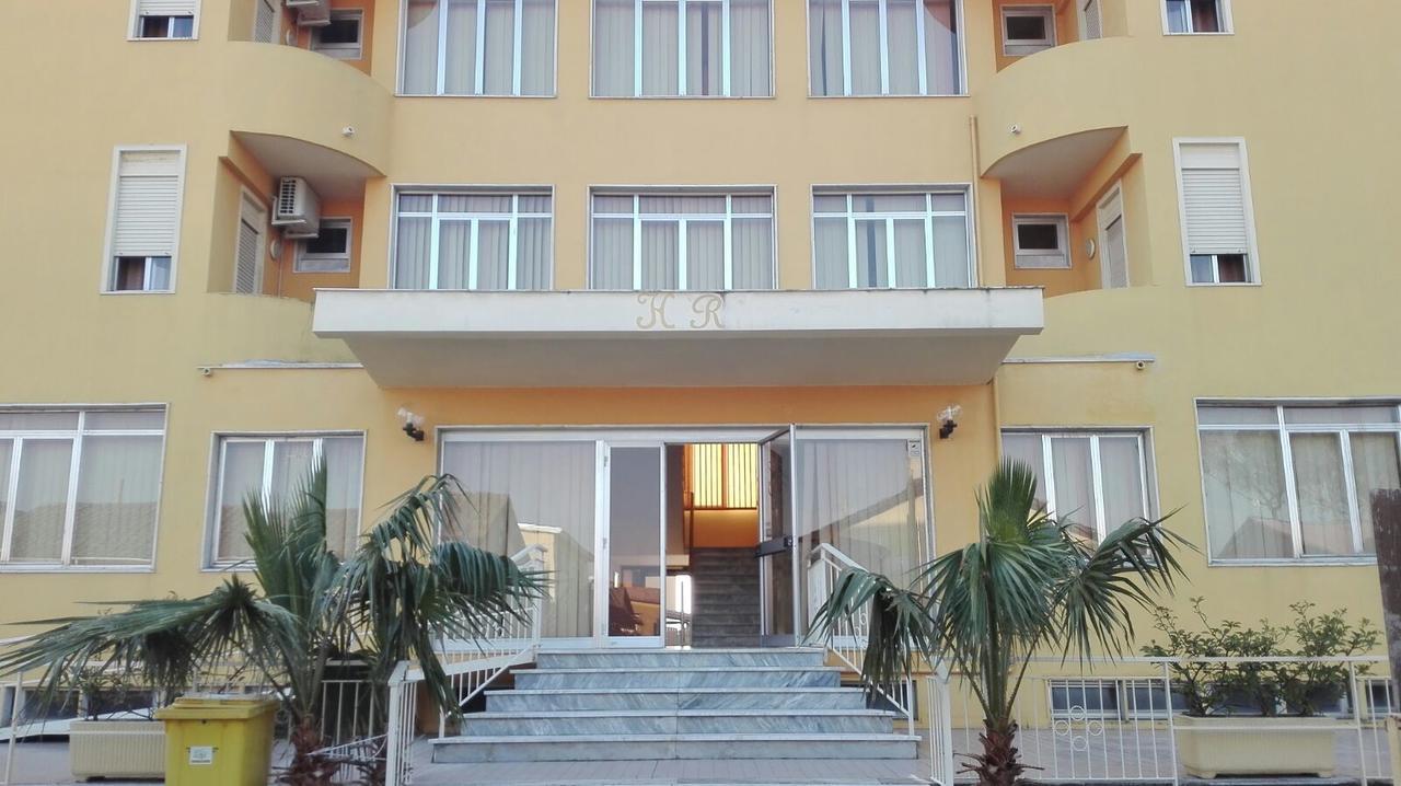 Hotel Rosy Battipaglia Exteriör bild